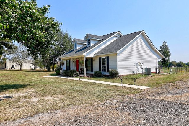 1014 Jeulia Saunders Road, Slocomb, AL 36375