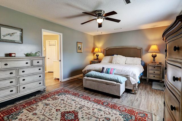 1014 Jeulia Saunders Road, Slocomb, AL 36375