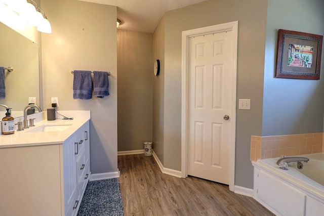 1014 Jeulia Saunders Road, Slocomb, AL 36375