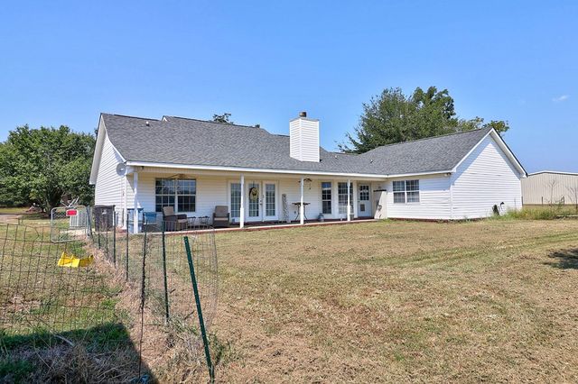 1014 Jeulia Saunders Road, Slocomb, AL 36375