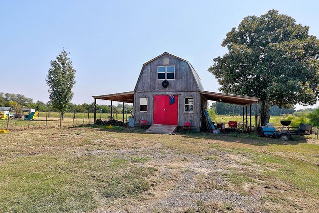 1014 Jeulia Saunders Road, Slocomb, AL 36375