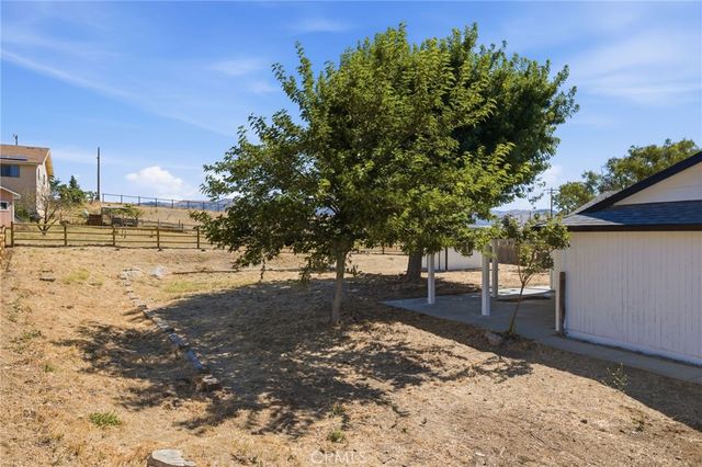 21009 Brentwood, Tehachapi, CA 93561