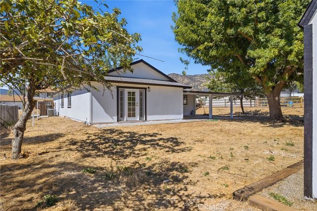 21009 Brentwood, Tehachapi, CA 93561