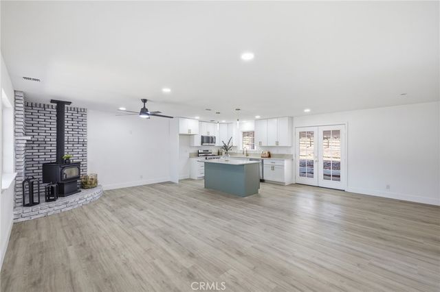 21009 Brentwood, Tehachapi, CA 93561