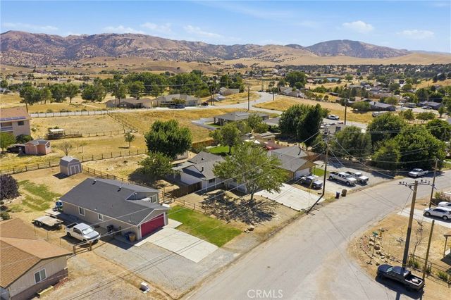 21009 Brentwood, Tehachapi, CA 93561