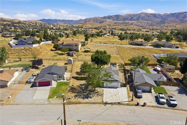 21009 Brentwood, Tehachapi, CA 93561