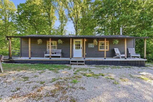 8086, 8222, 8225 Hwy 15, Pine Ridge, KY 41360