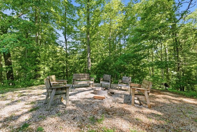 8086, 8222, 8225 Hwy 15, Pine Ridge, KY 41360
