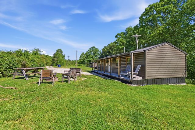 8086, 8222, 8225 Hwy 15, Pine Ridge, KY 41360
