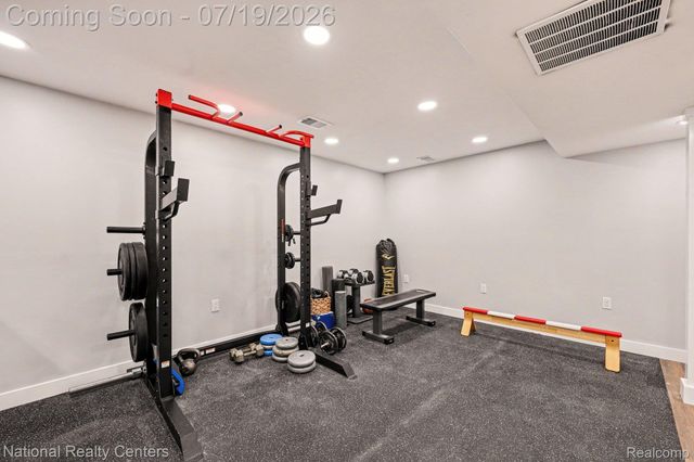 290 Larkspur Street, Ann Arbor, MI 48105