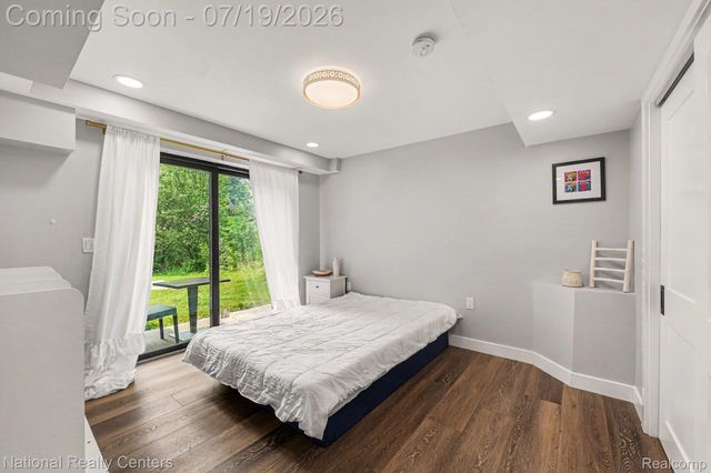 290 Larkspur Street, Ann Arbor, MI 48105