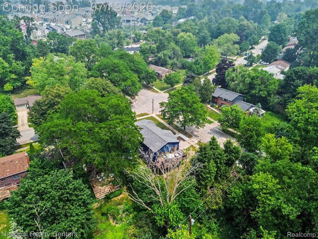 290 Larkspur Street, Ann Arbor, MI 48105