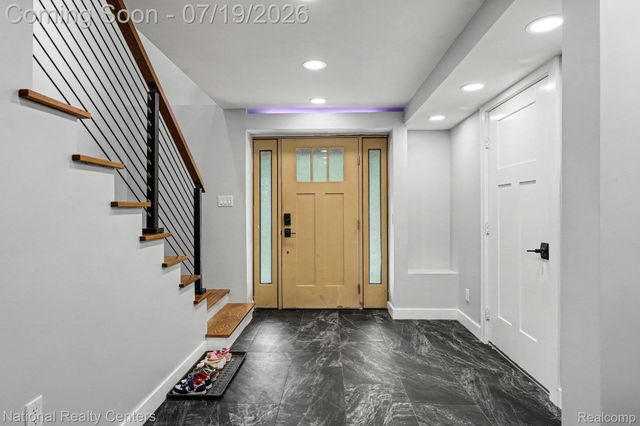 290 Larkspur Street, Ann Arbor, MI 48105