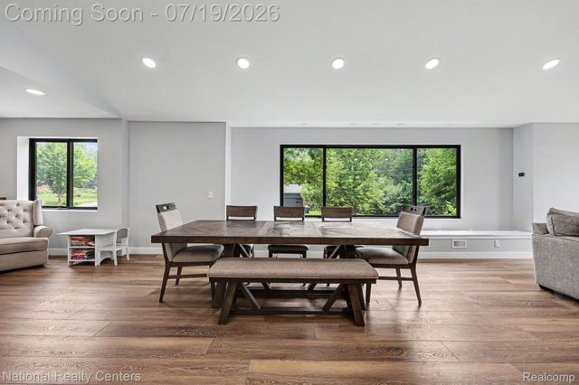 290 Larkspur Street, Ann Arbor, MI 48105