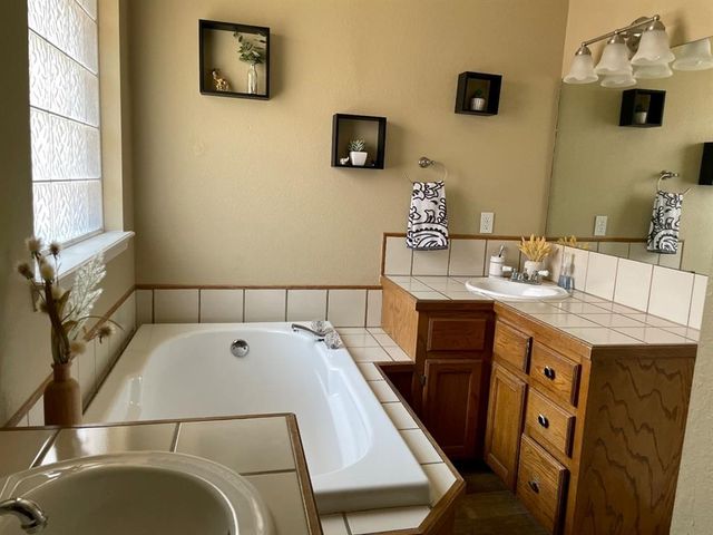 10413 NW 45th Street, Yukon, OK 73099