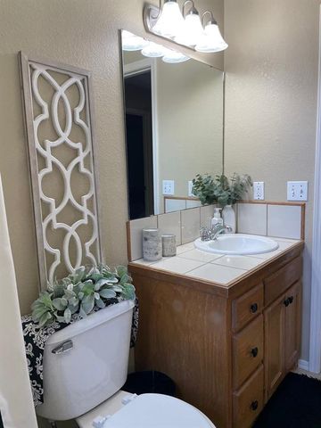 10413 NW 45th Street, Yukon, OK 73099