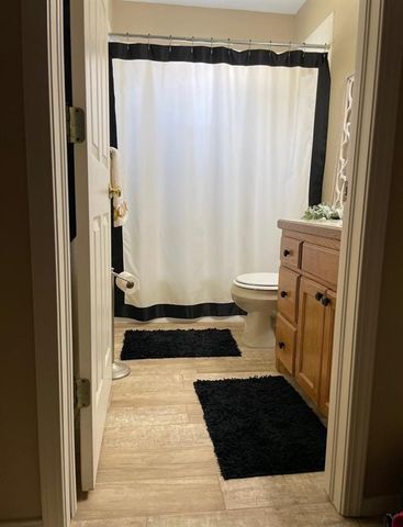 10413 NW 45th Street, Yukon, OK 73099