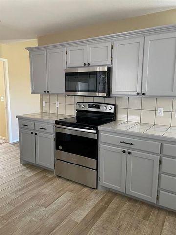 10413 NW 45th Street, Yukon, OK 73099