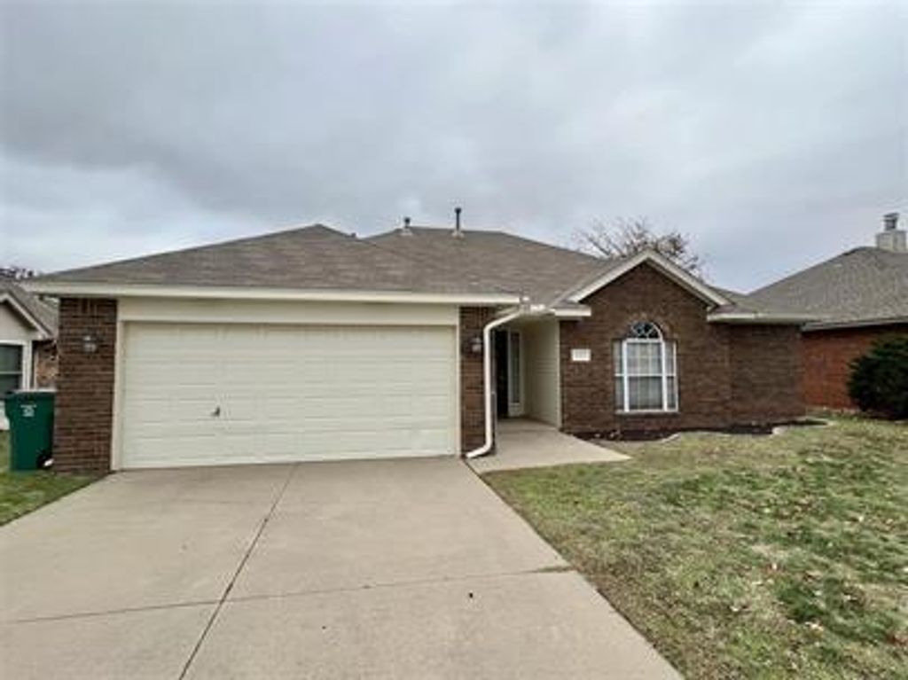 10413 NW 45th Street, Yukon, OK 73099