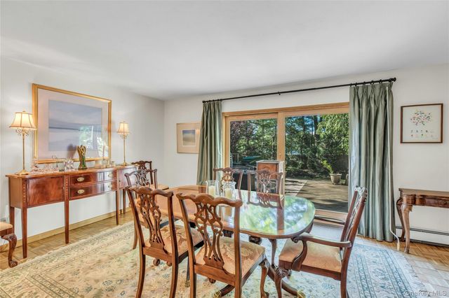 306 Versa Place, Sayville, NY 11782