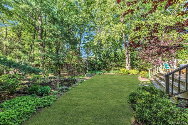 306 Versa Place, Sayville, NY 11782