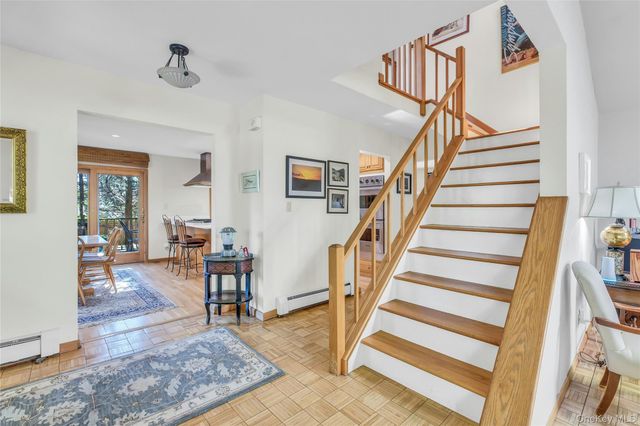 306 Versa Place, Sayville, NY 11782