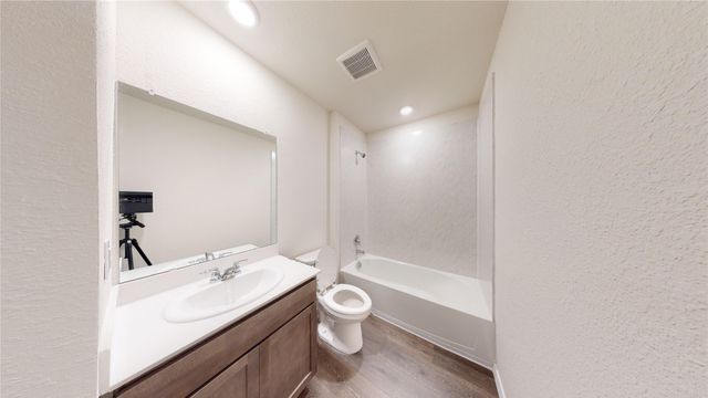 15133 Ace Drive, Dallas, TX 75253