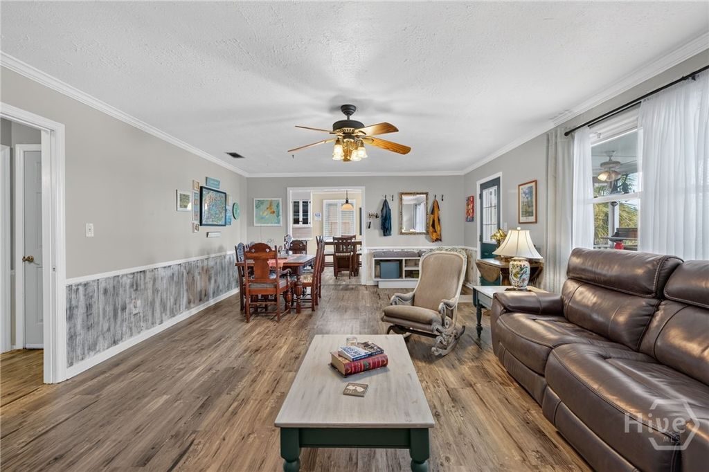 Image 8 of property listing at 505 Jones Avenue, Tybee Island, GA 31328