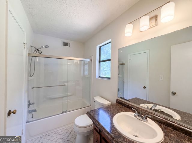104 Belair Lane, Stockbridge, GA 30281