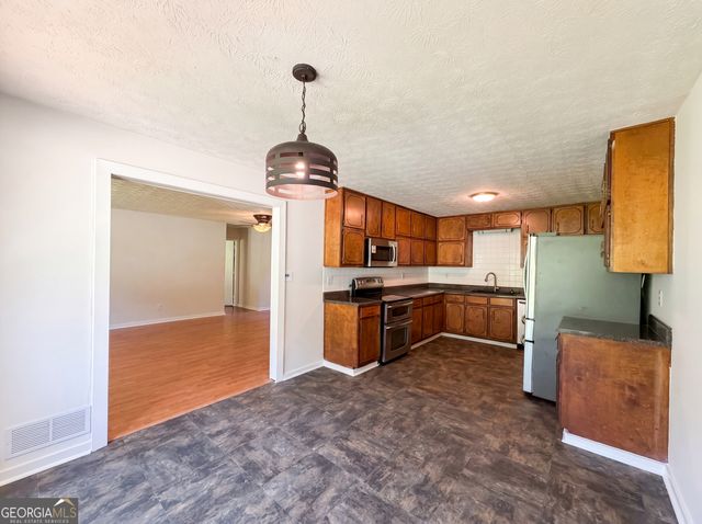 104 Belair Lane, Stockbridge, GA 30281