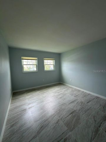 843 SKY LAKE CIRCLE B, Orlando, FL 32809