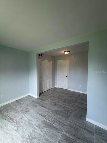 843 SKY LAKE CIRCLE B, Orlando, FL 32809