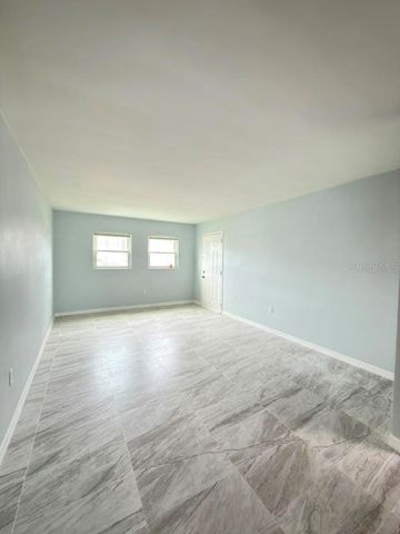 843 SKY LAKE CIRCLE B, Orlando, FL 32809