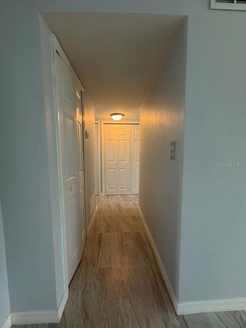 843 SKY LAKE CIRCLE B, Orlando, FL 32809
