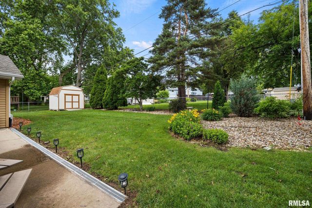 3411 CHARTWELL Street, Peoria, IL 61614