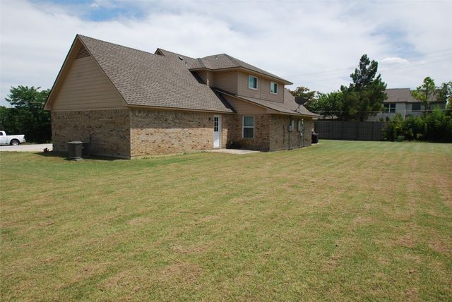 405 Shoreline Drive, Lakewood Village, TX 75068