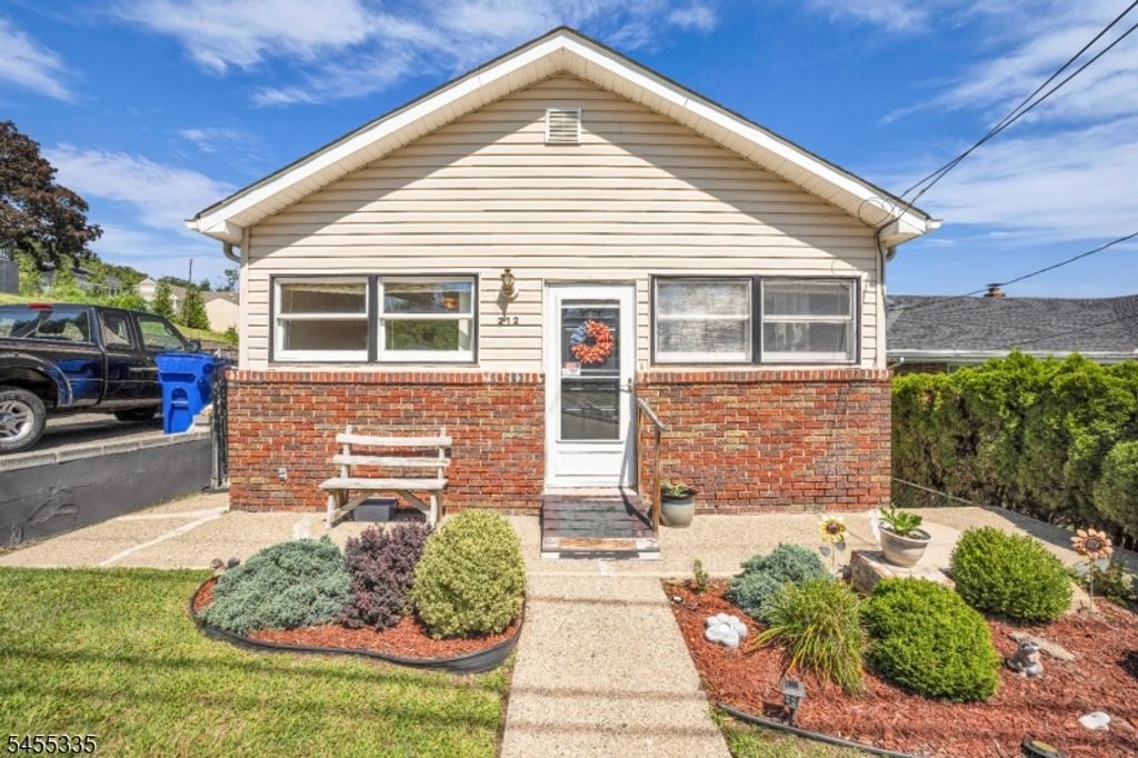 212 Gordon Ave, Totowa Boro, NJ 07512 — photo 4