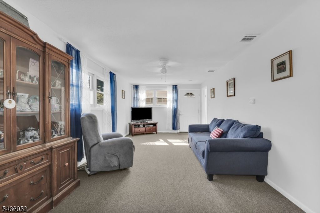 212 Gordon Ave, Totowa Boro, NJ 07512 — photo 5