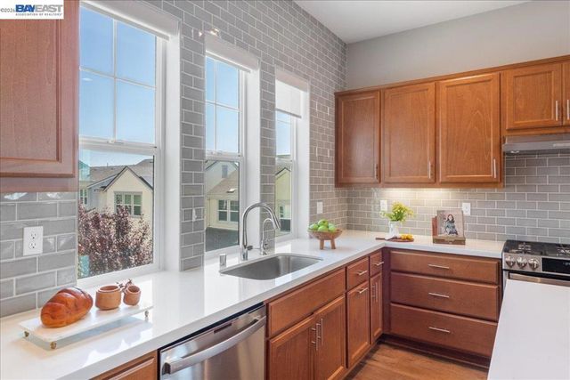2062 Confidence Way, Dublin, CA 94568