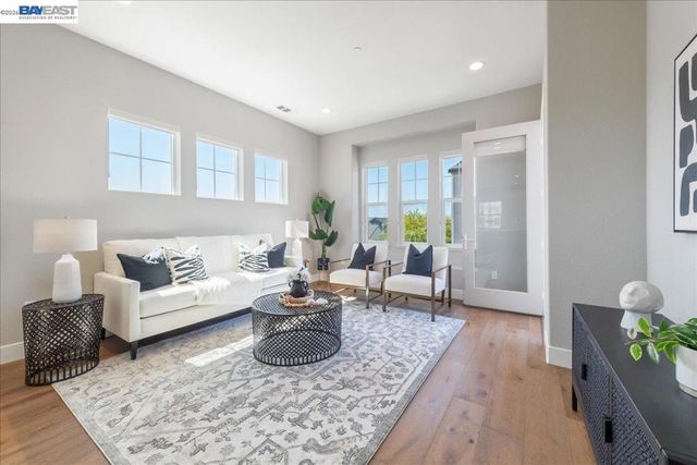 2062 Confidence Way, Dublin, CA 94568