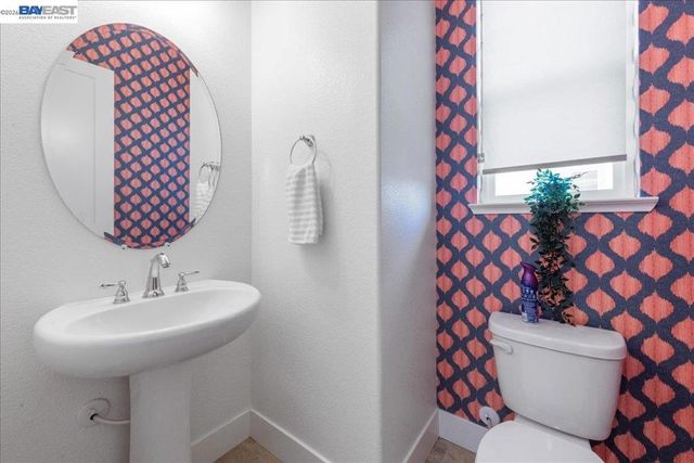 2062 Confidence Way, Dublin, CA 94568