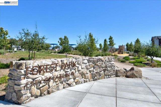 2062 Confidence Way, Dublin, CA 94568