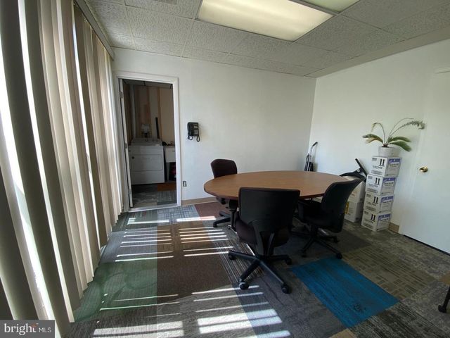 1071 E LANDIS AVE, Vineland, NJ 08360