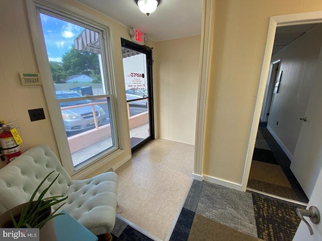 1071 E LANDIS AVE, Vineland, NJ 08360