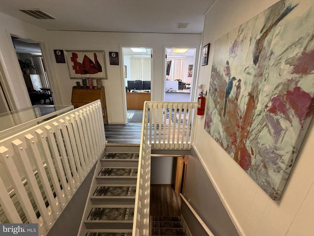 1071 E LANDIS AVE, Vineland, NJ 08360