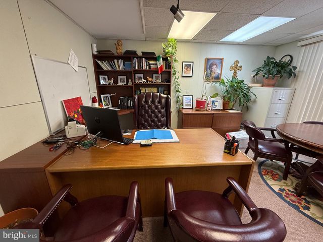 1071 E LANDIS AVE, Vineland, NJ 08360