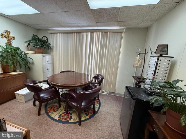 1071 E LANDIS AVE, Vineland, NJ 08360