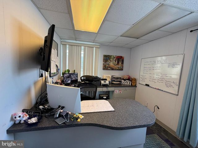 1071 E LANDIS AVE, Vineland, NJ 08360