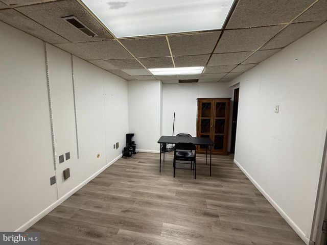 1071 E LANDIS AVE, Vineland, NJ 08360