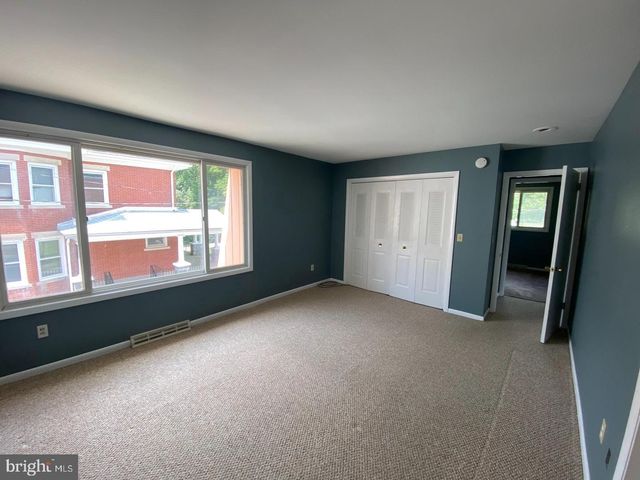 1071 E LANDIS AVE, Vineland, NJ 08360